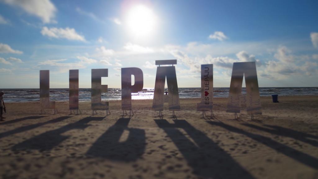Brown Amber Lägenhet Liepāja Exteriör bild